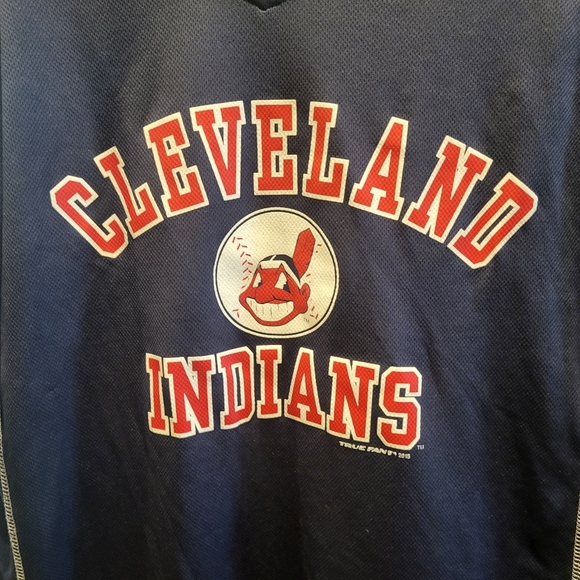 Cleveland Indians Wahoo V Neck True Fan Shirt Size Medium - Picture 6 of 6